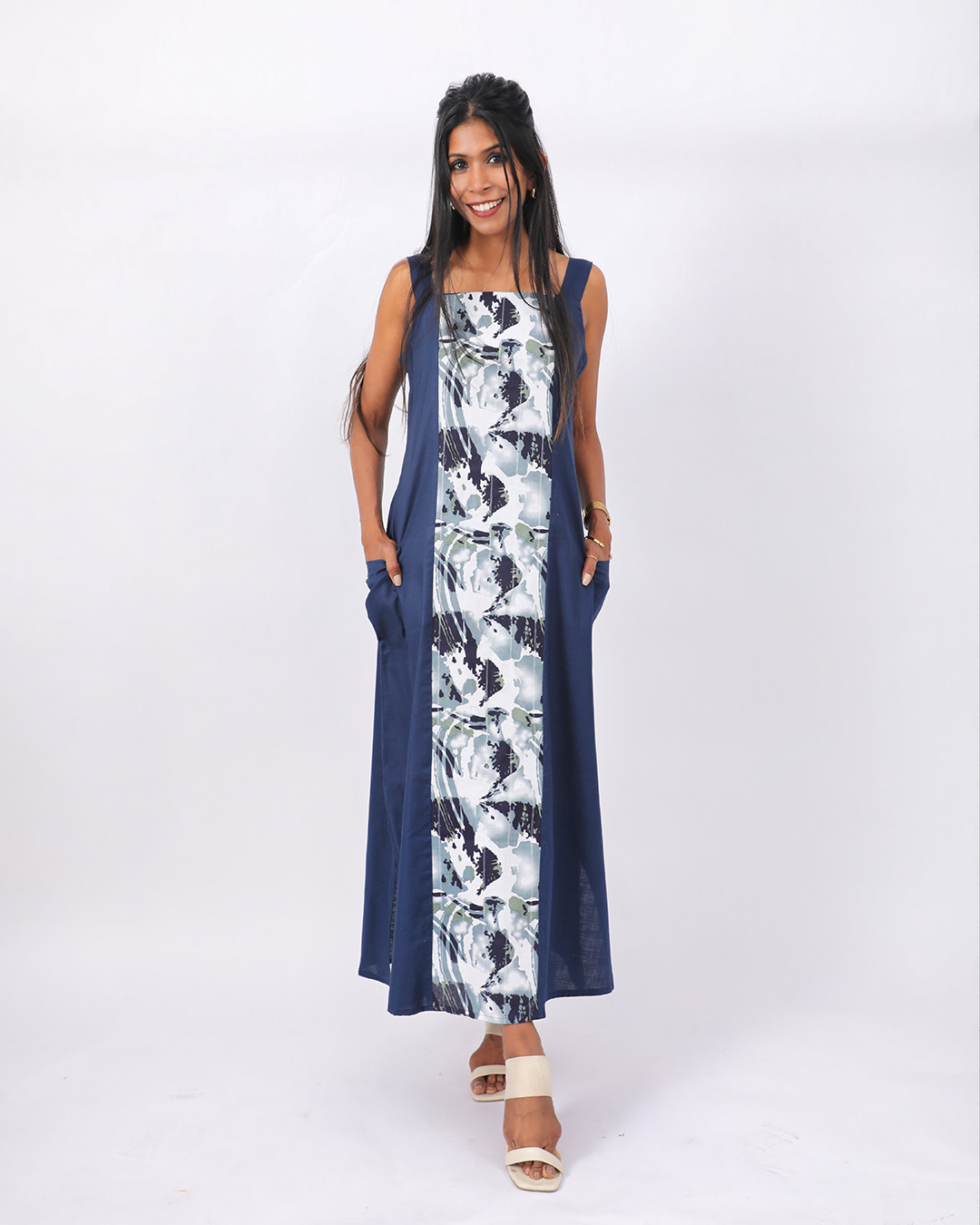 Linen Aura Navy by Weavera